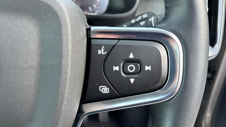 Volvo Xc40 1.5 T3 [163] Inscription Pro 5dr Geartronic Petrol Estate